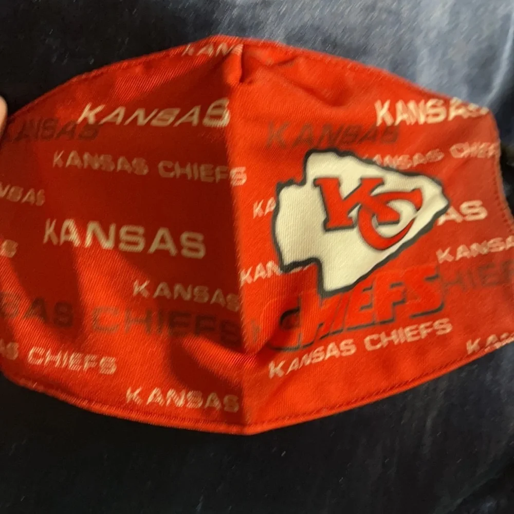 New set/2 KC Chiefs face masks